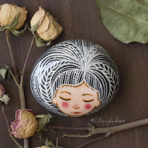 Stone fairies – Steinmalerei / Acryl von Lianzhi Artist